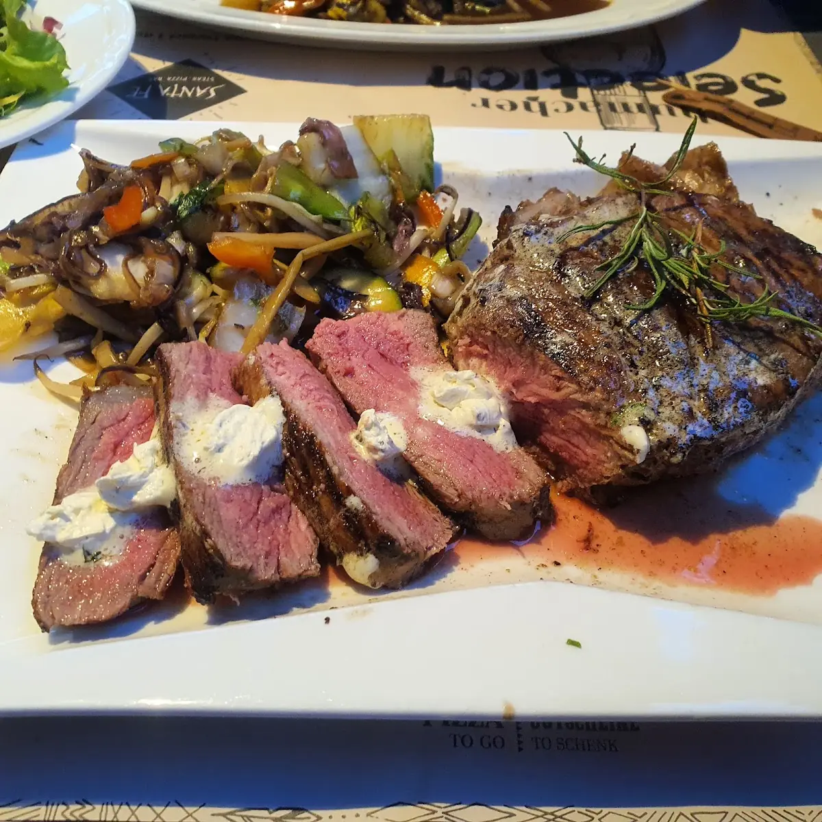 Ösi Cut Mit Wok Gemüse