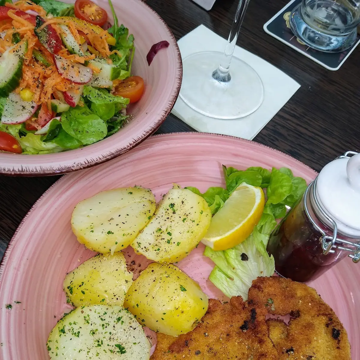 Putenschnitzel Mit Salat