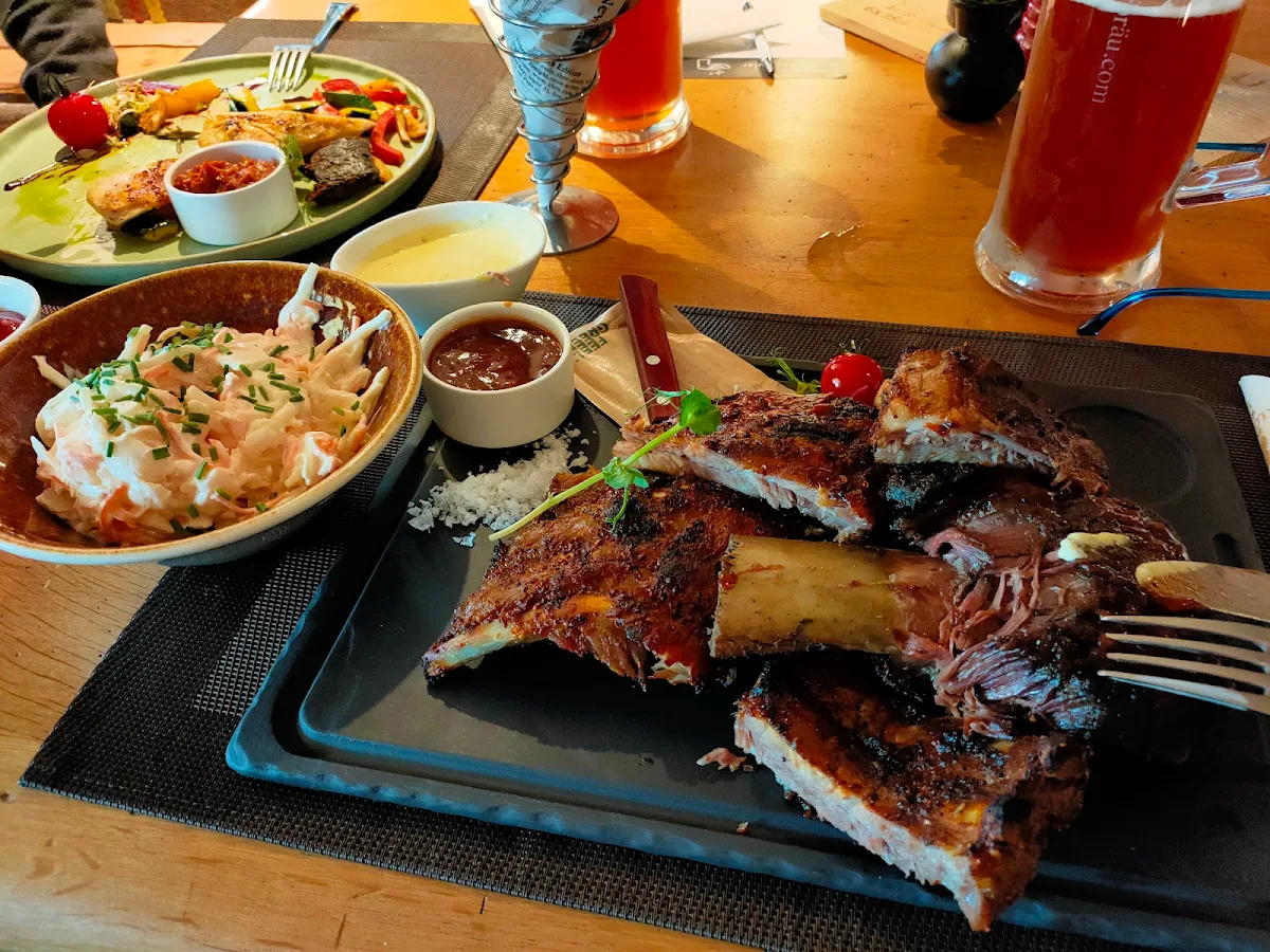 50 50 Spare Ribs & Short Ribs