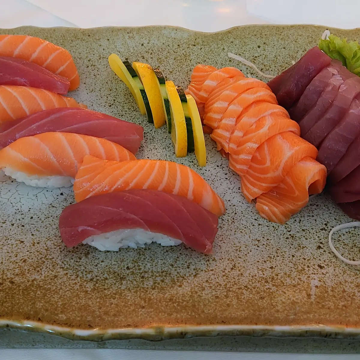 Sushi Sashimi Groß