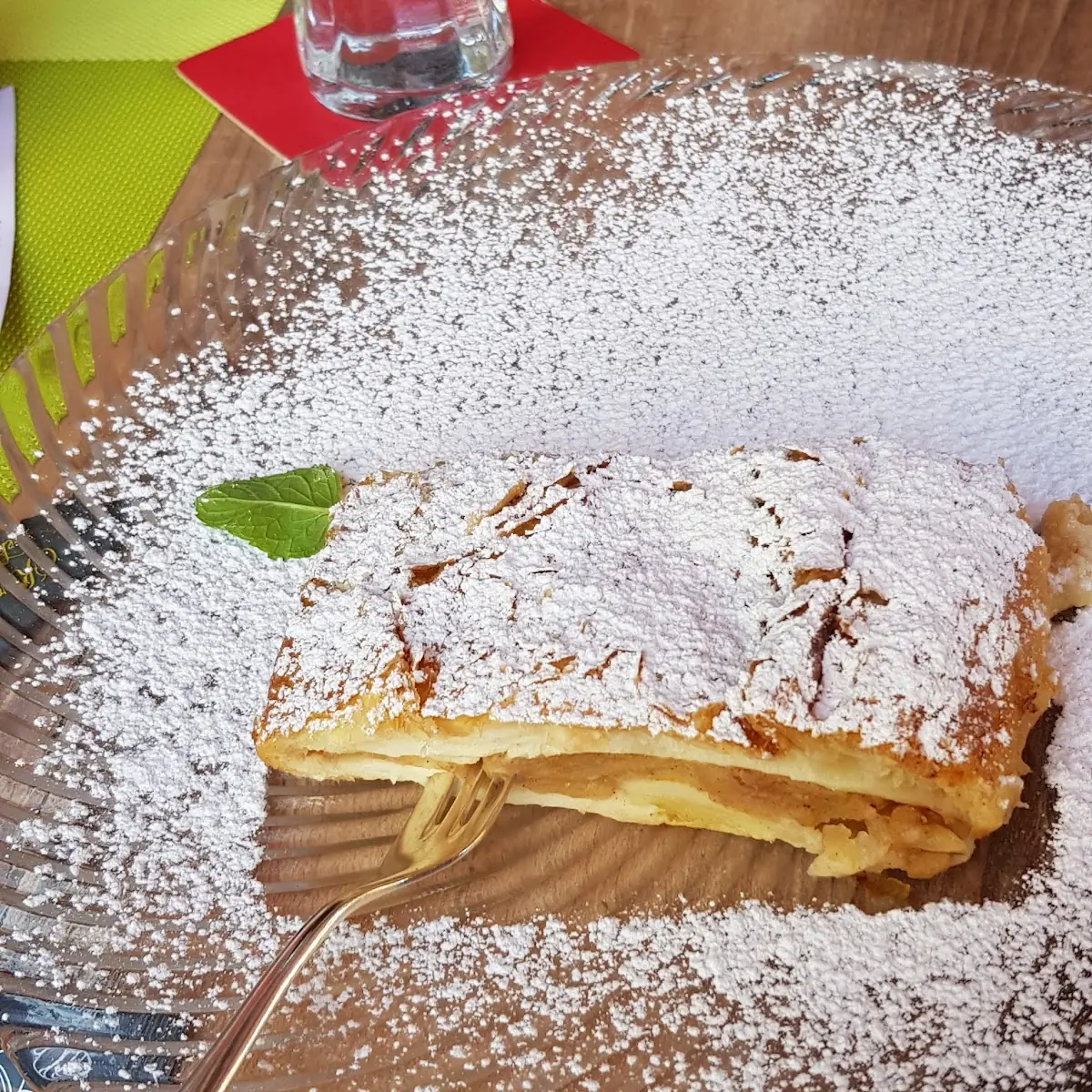 Apfelstrudel