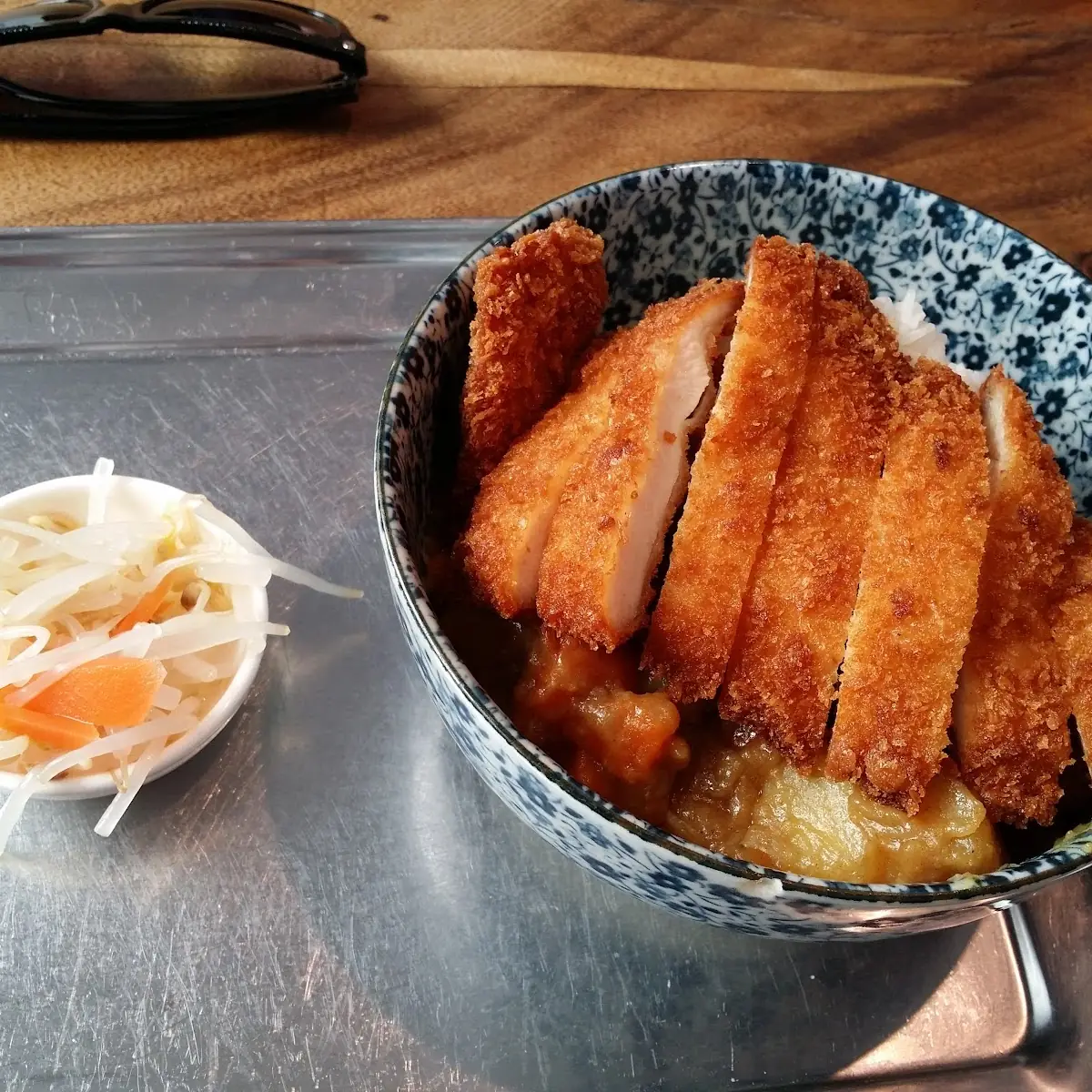 Japanisches Tori Curry