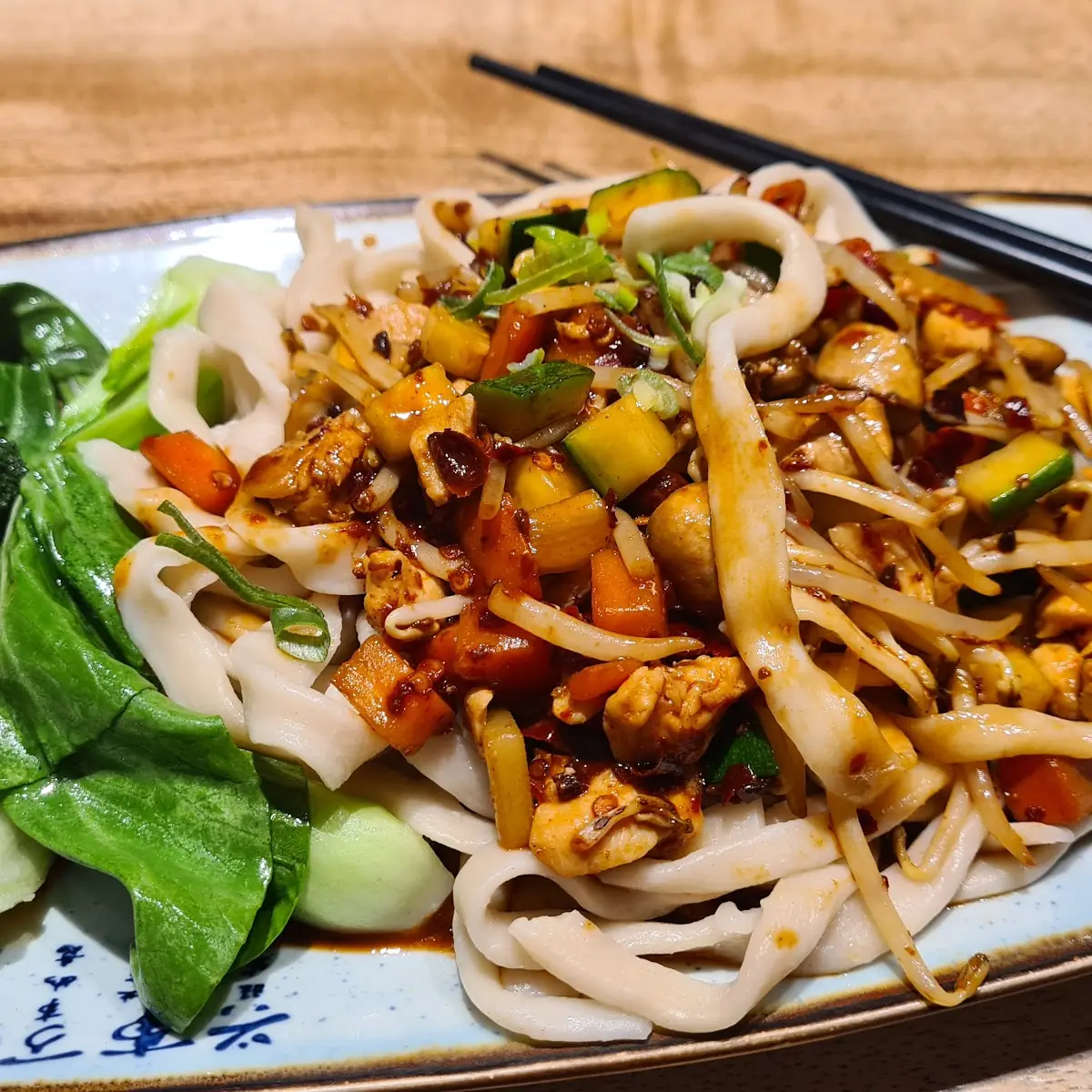 Shanghai Nudeln Mit Huhn