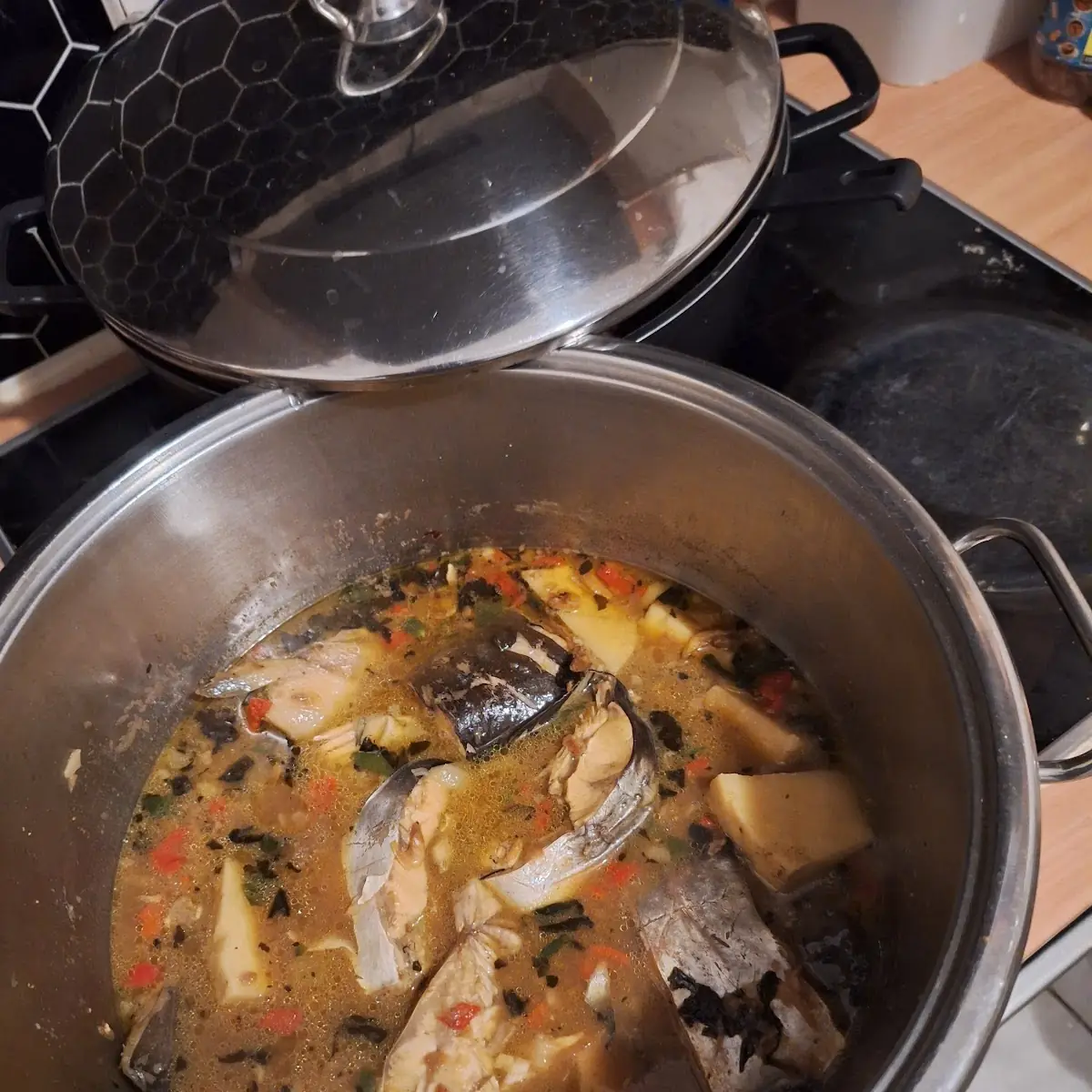 Frische Fisch Pfeffersuppe
