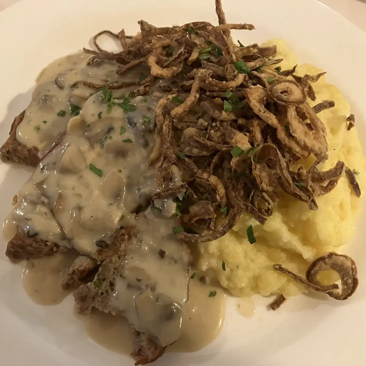 Faschierter Braten Mit Champignonssauce Und Püree