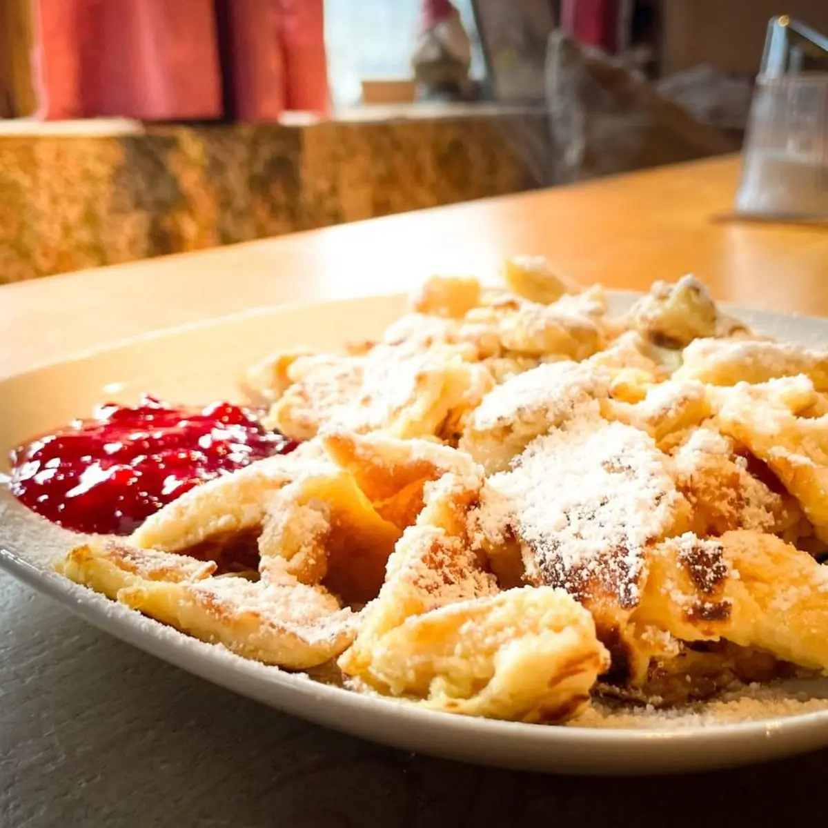 Kaiserschmarrn Mit Preiselbeeren