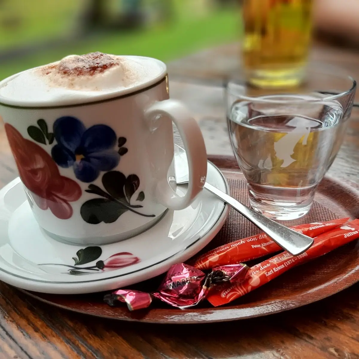 Haferl Kaffee Mit Milchschaum