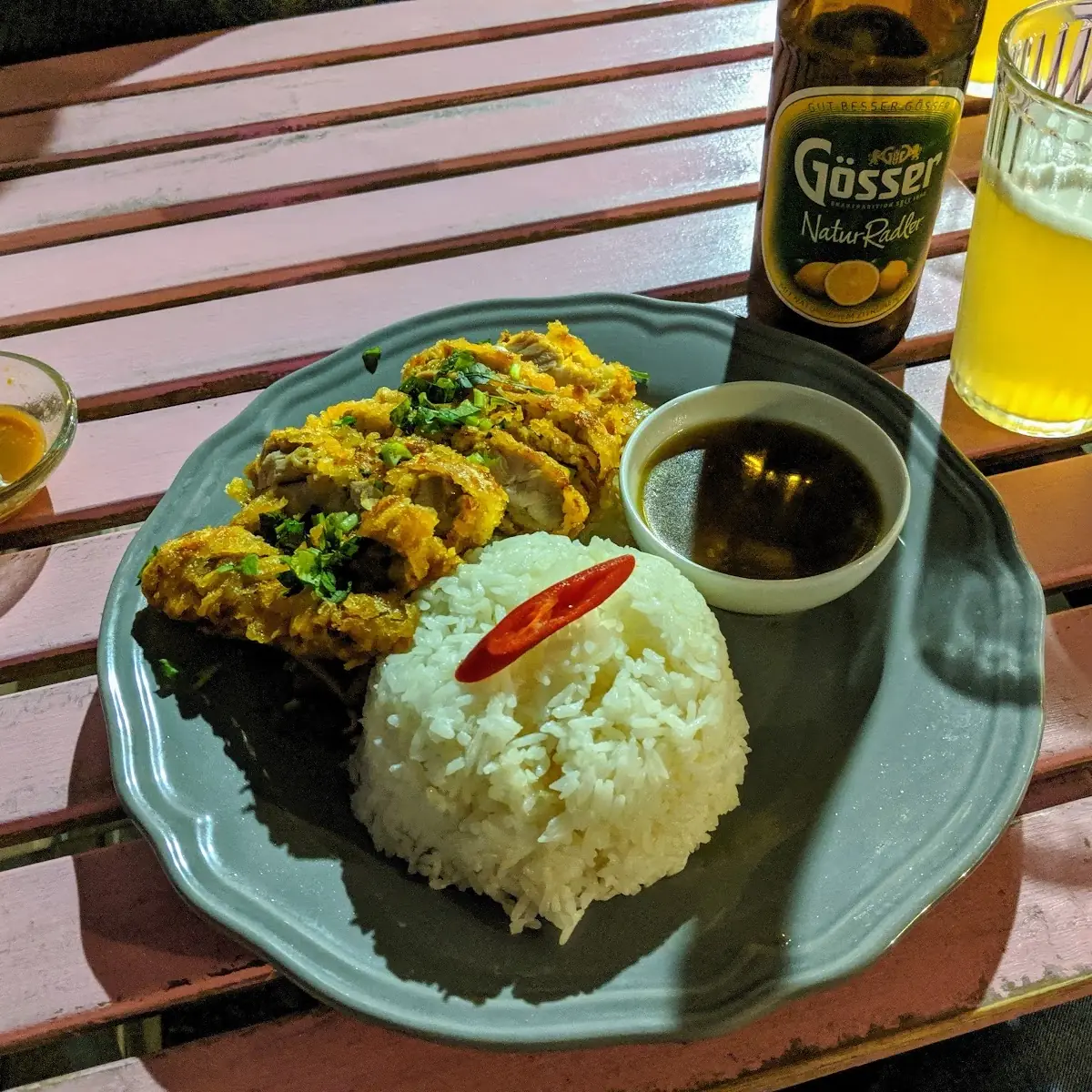 Knuspriges Hühnerfleisch Mit Reis