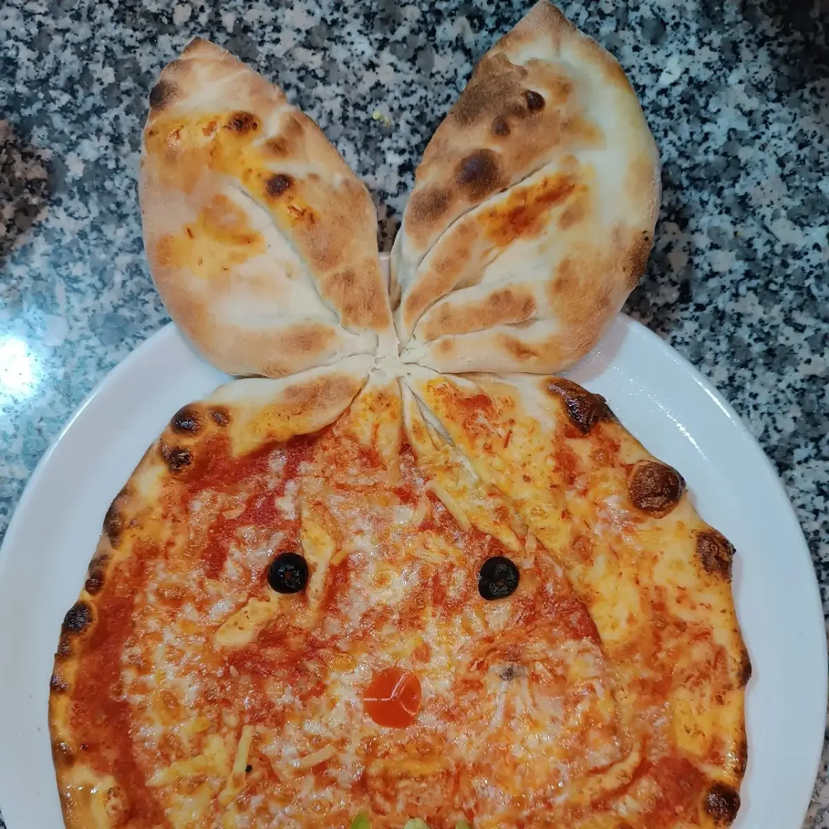 Kinder Pizzer