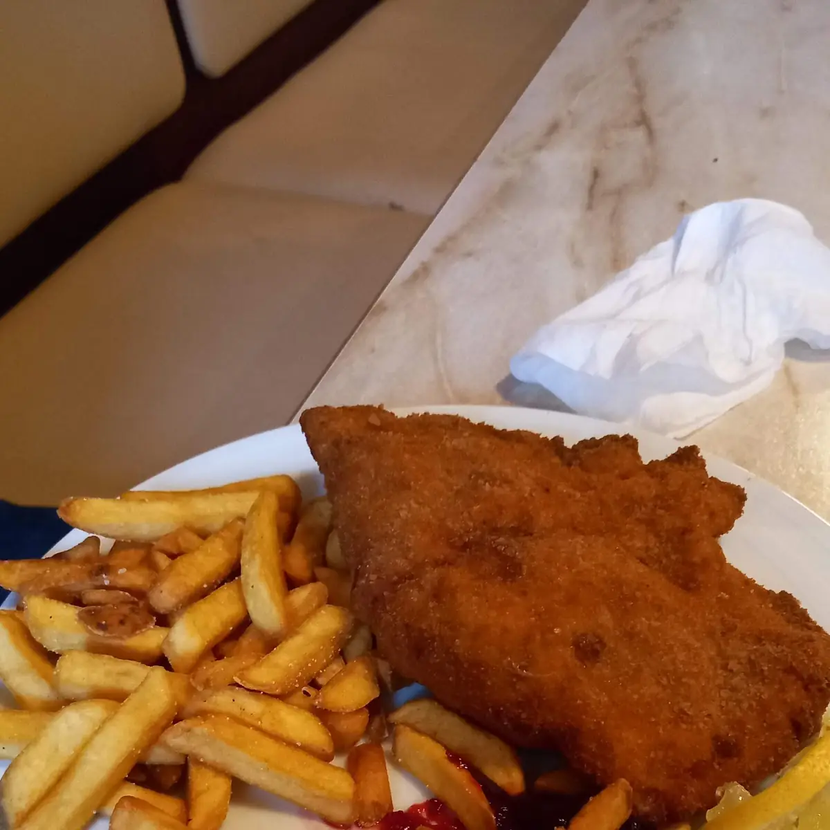Cordon Bleau Mit Pommes