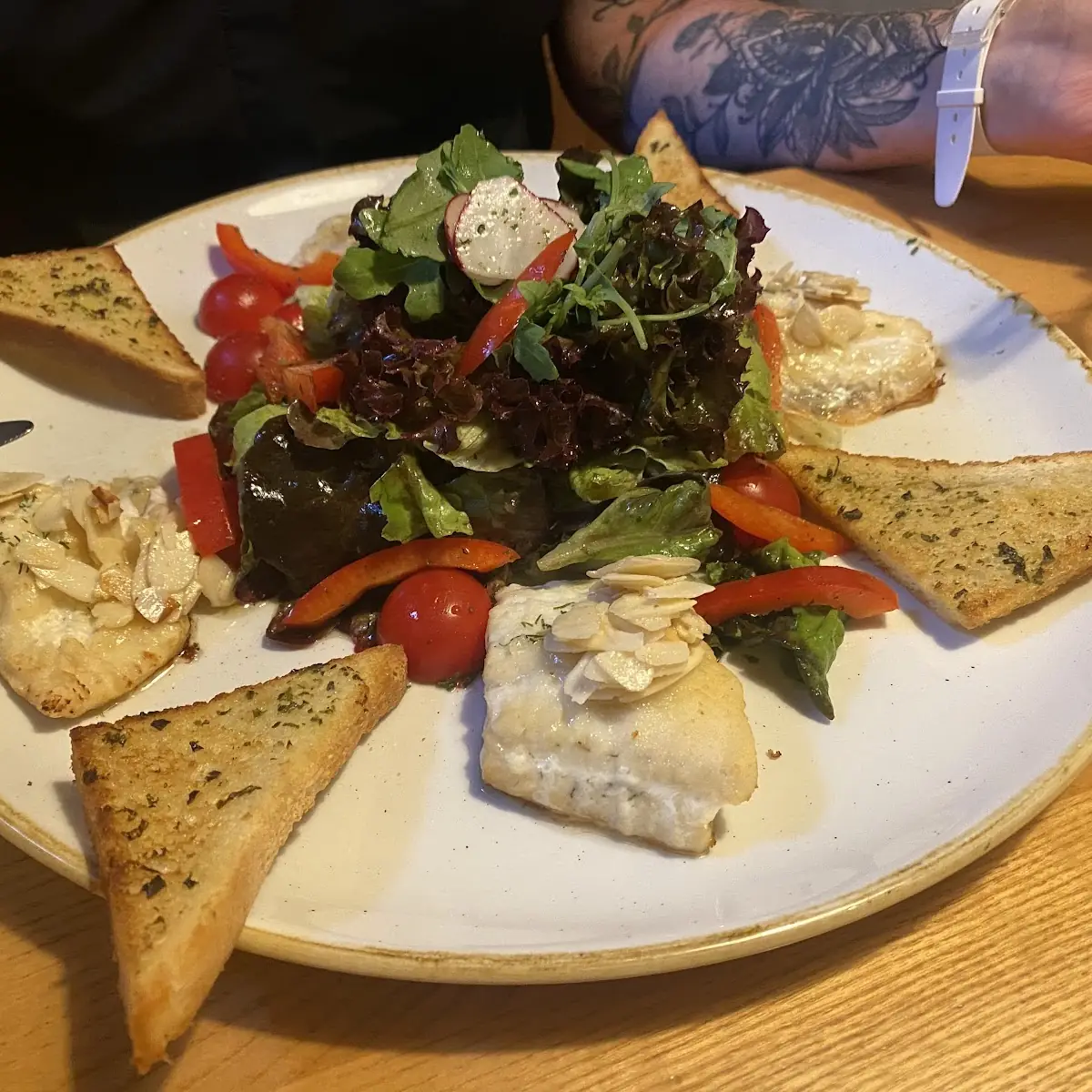 Zander Mit Salat