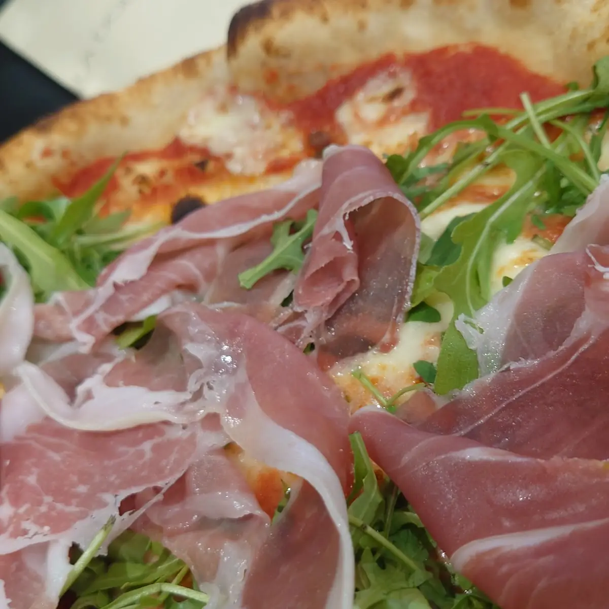 Pizza Stefano Prosciutto Rucola