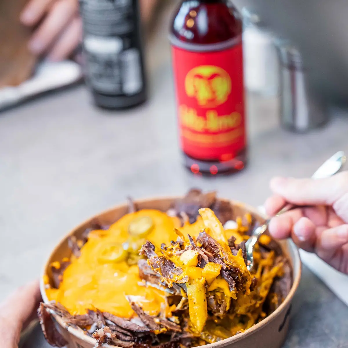 Beef Kebap Teller mit Pommes frites