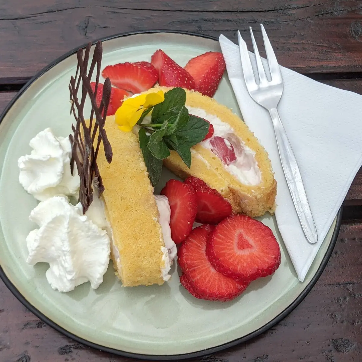 Erdbeerroulade
