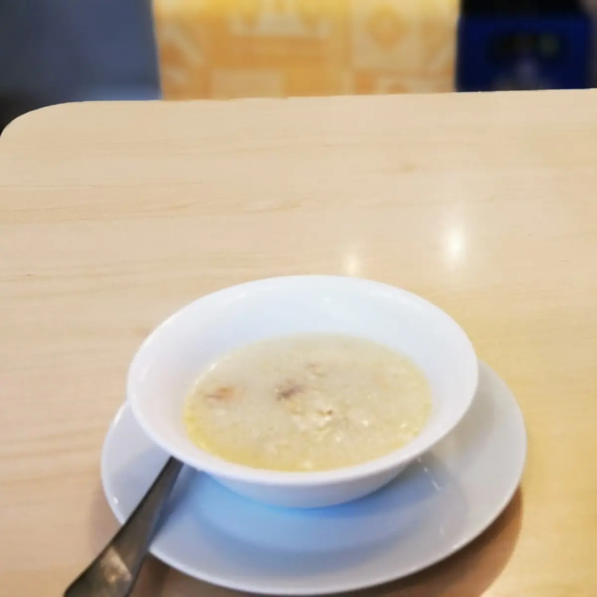 Koreanische Hühnersuppe