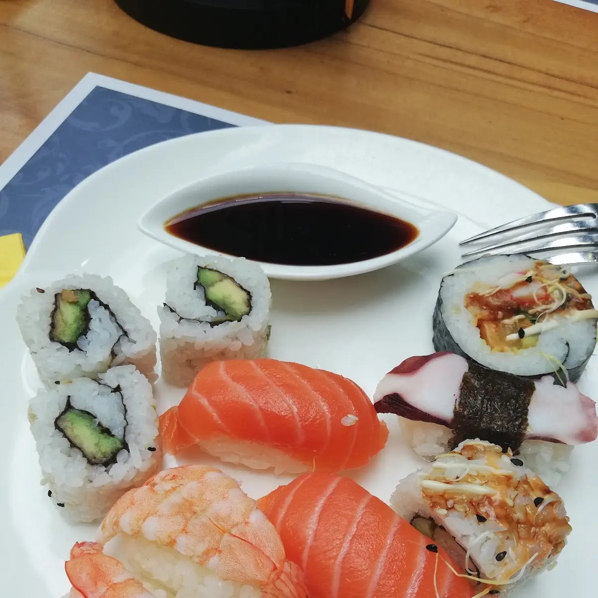 Vorspeisenmix Sushi