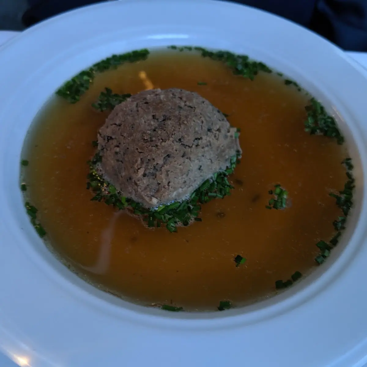 Leberknödelsuppe