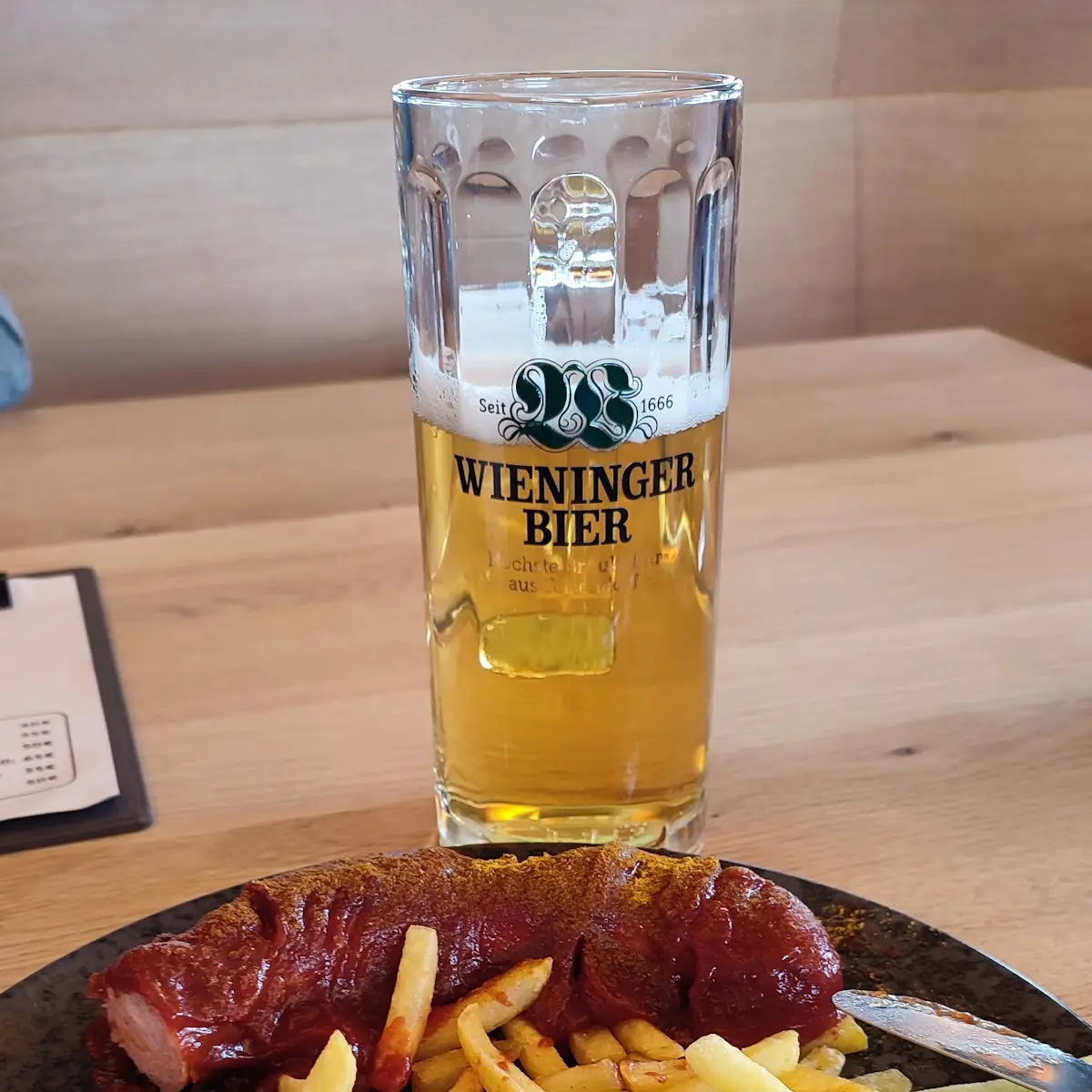Curry Wurst Mit Pommes