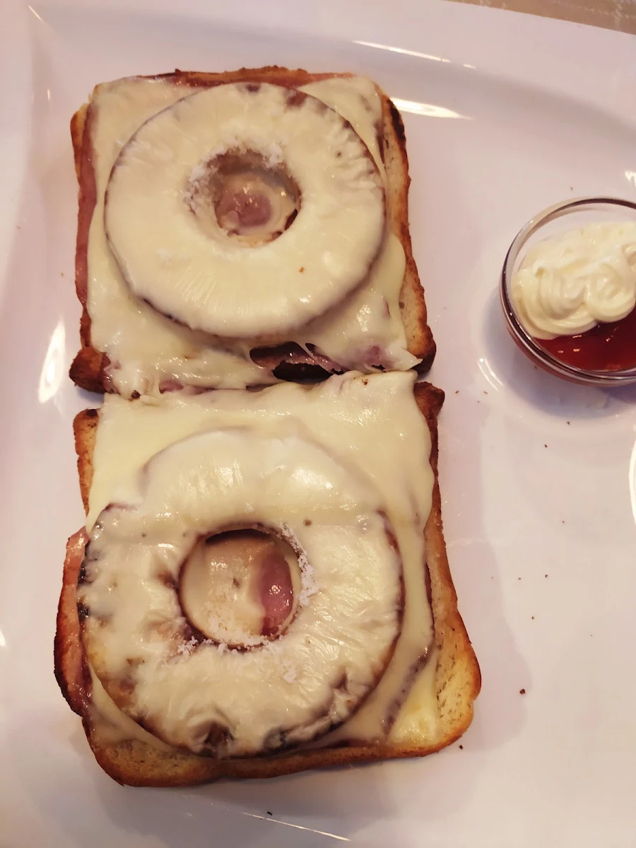 Hawai Toast