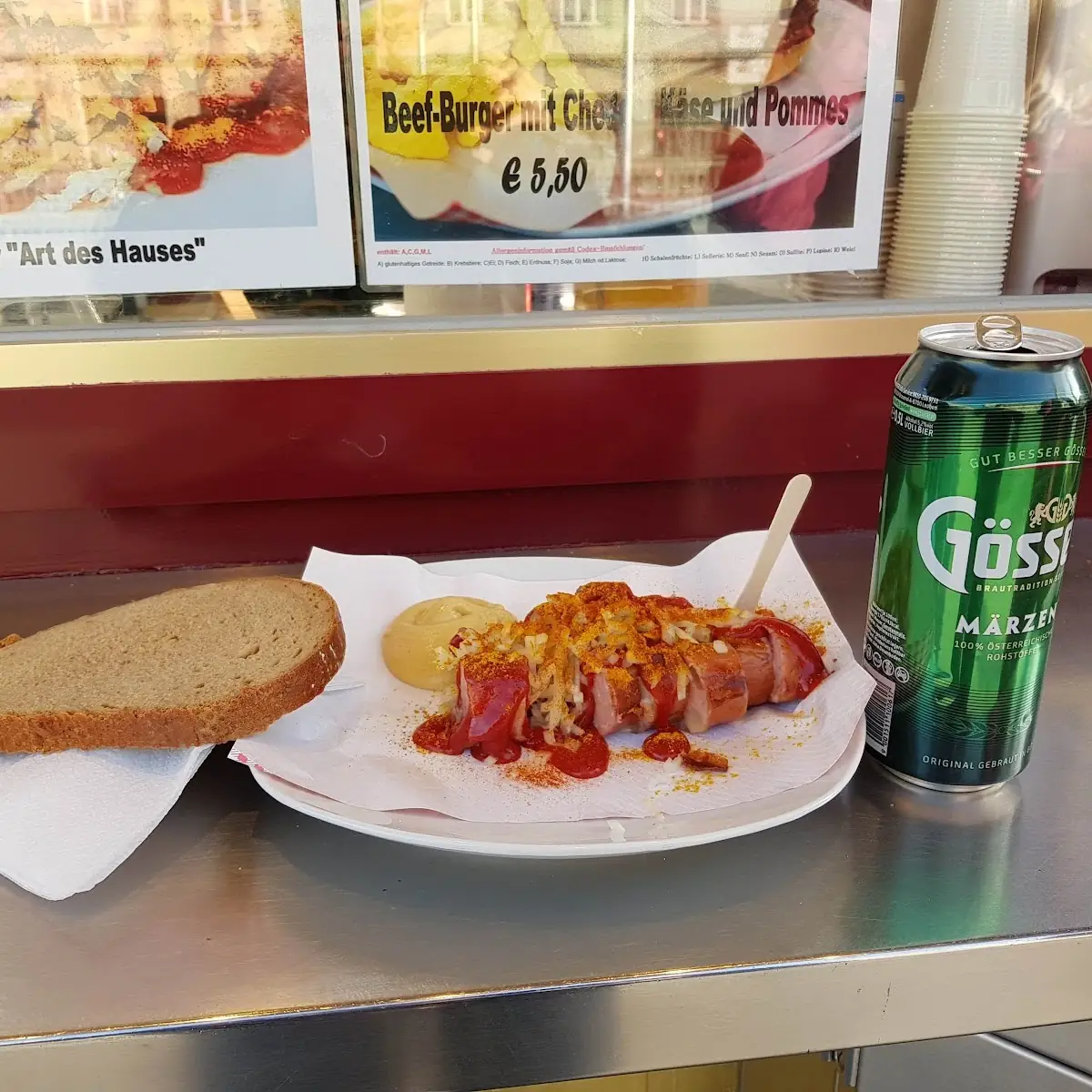 Käsekrainer Nach Art Des Hauses Mit Bier