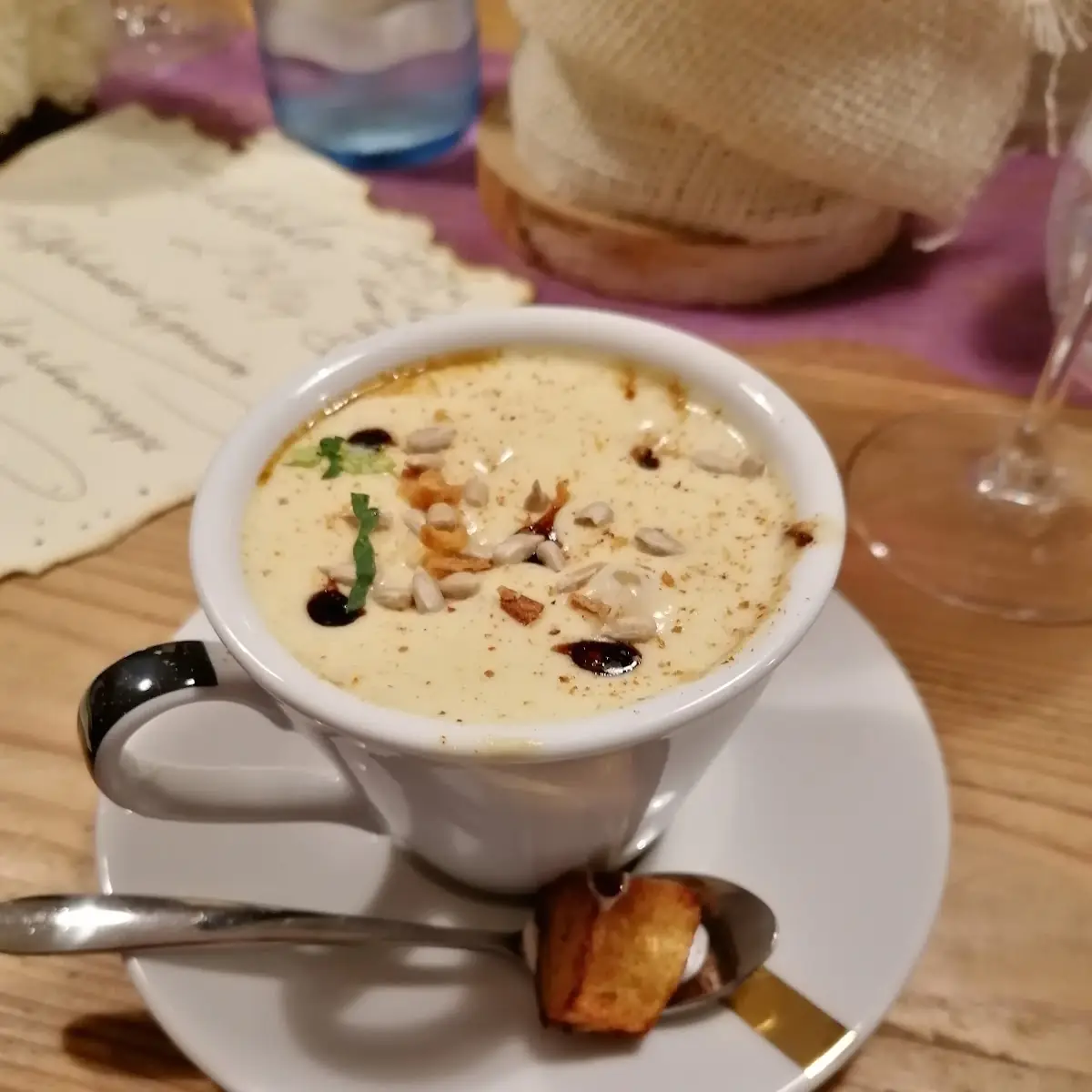Trüffelschwein-cappuccino