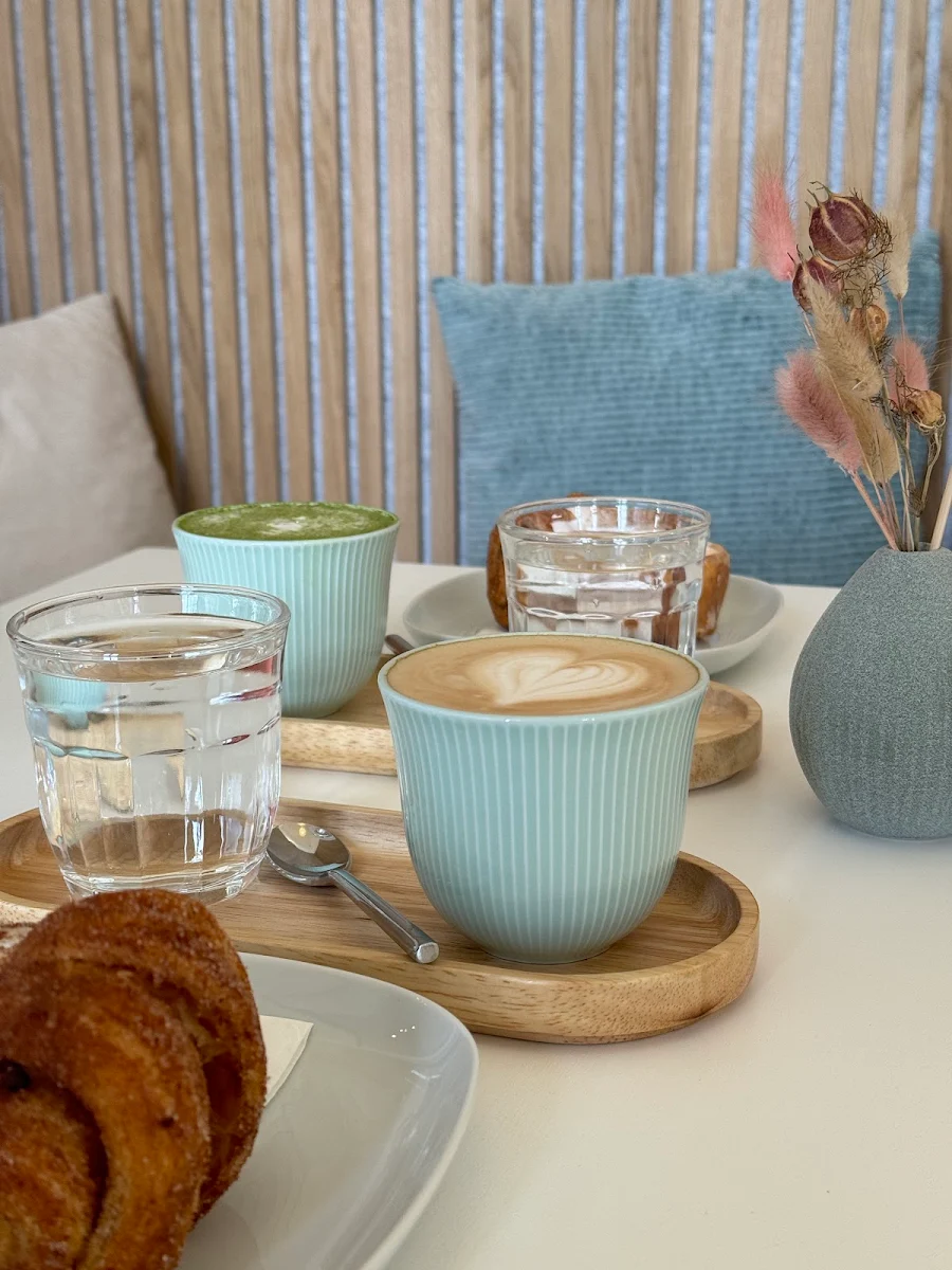 Café Latte Matcha Latte