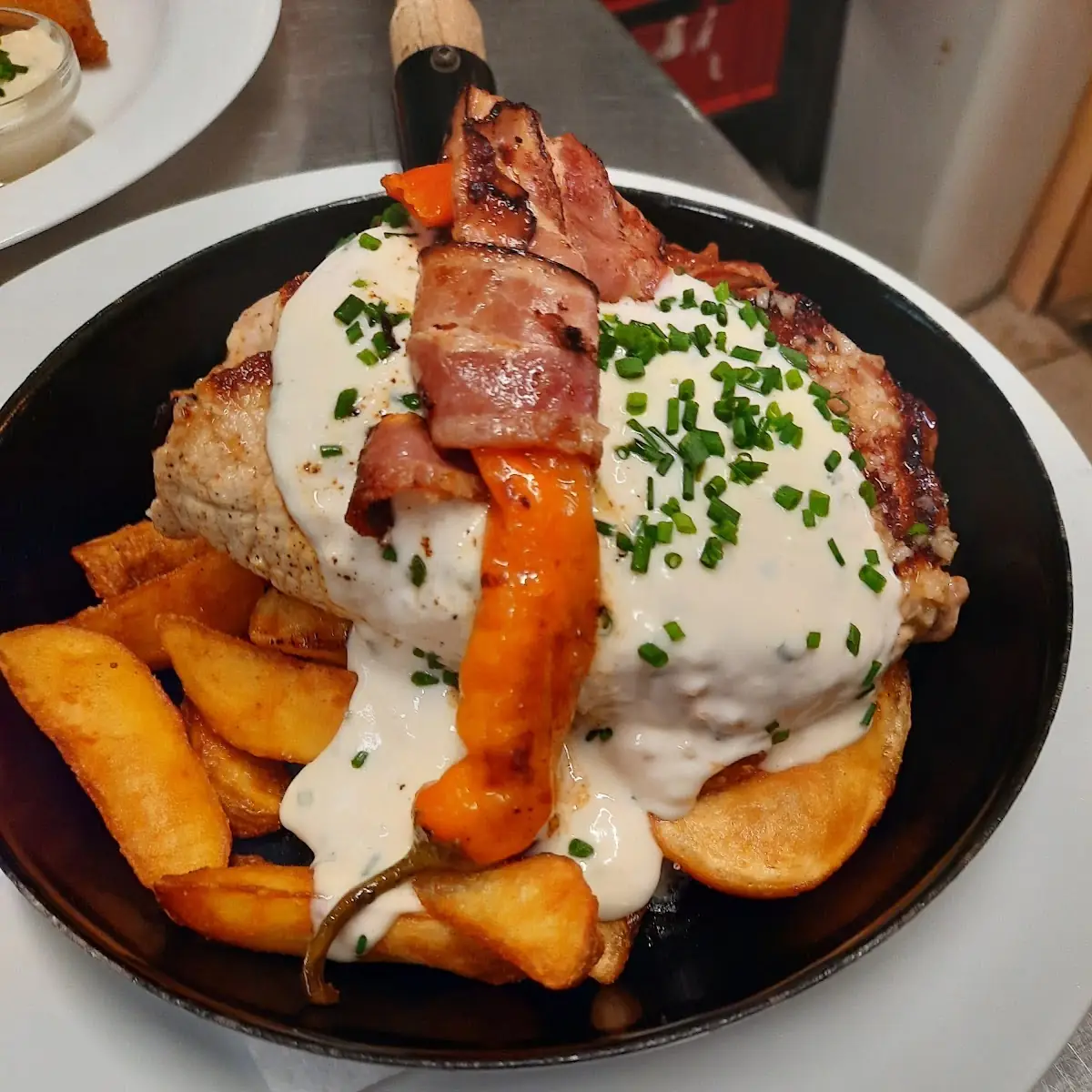 Händler Fleisch Gebratene Mit Kartoffeln