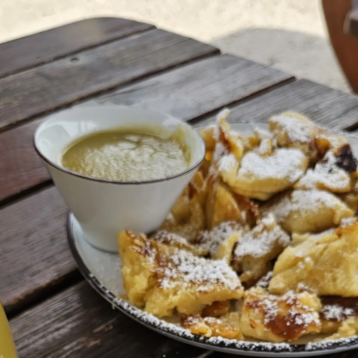 Kaiserschmarrn Und Nudelsuppe
