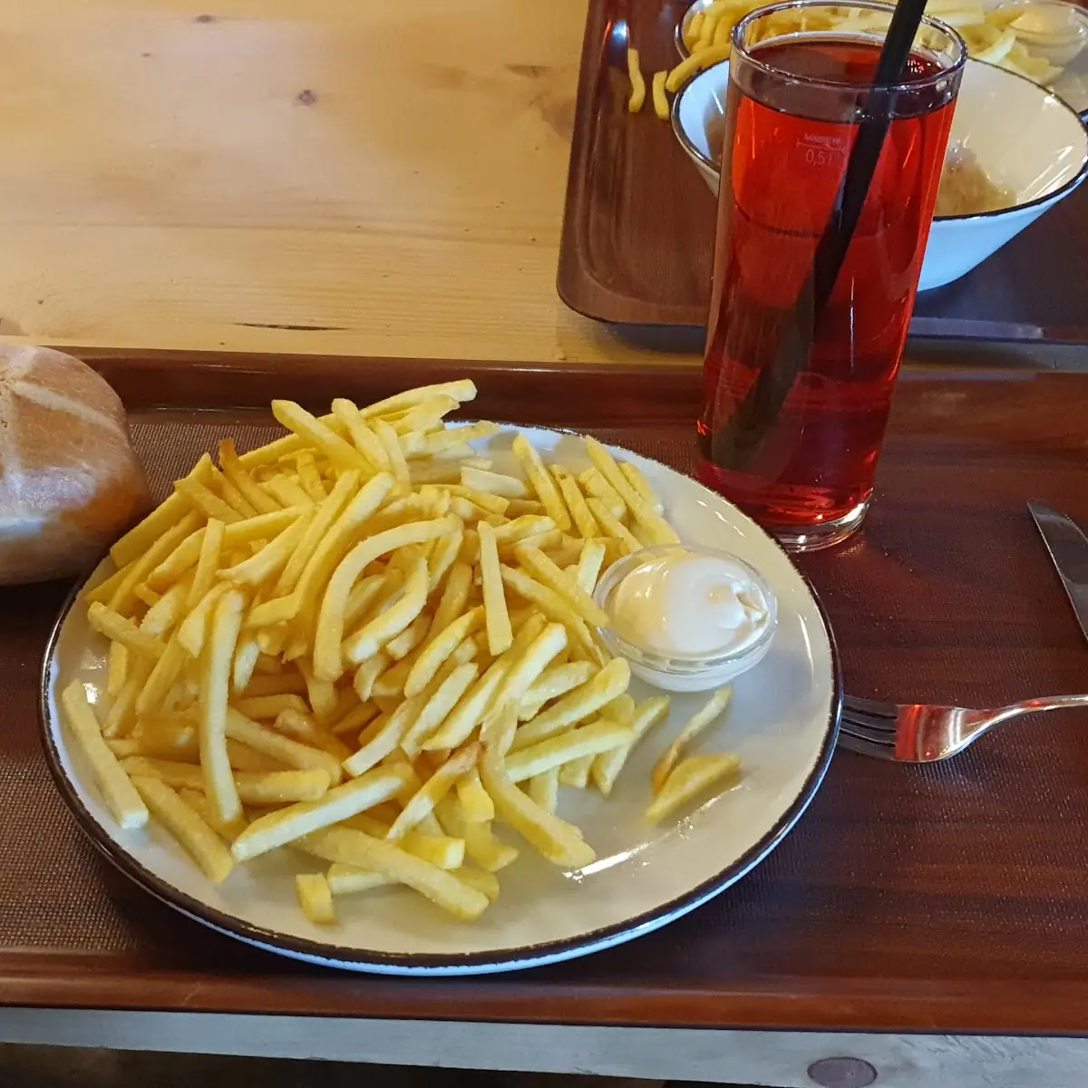 Pommes Mit Mayo
