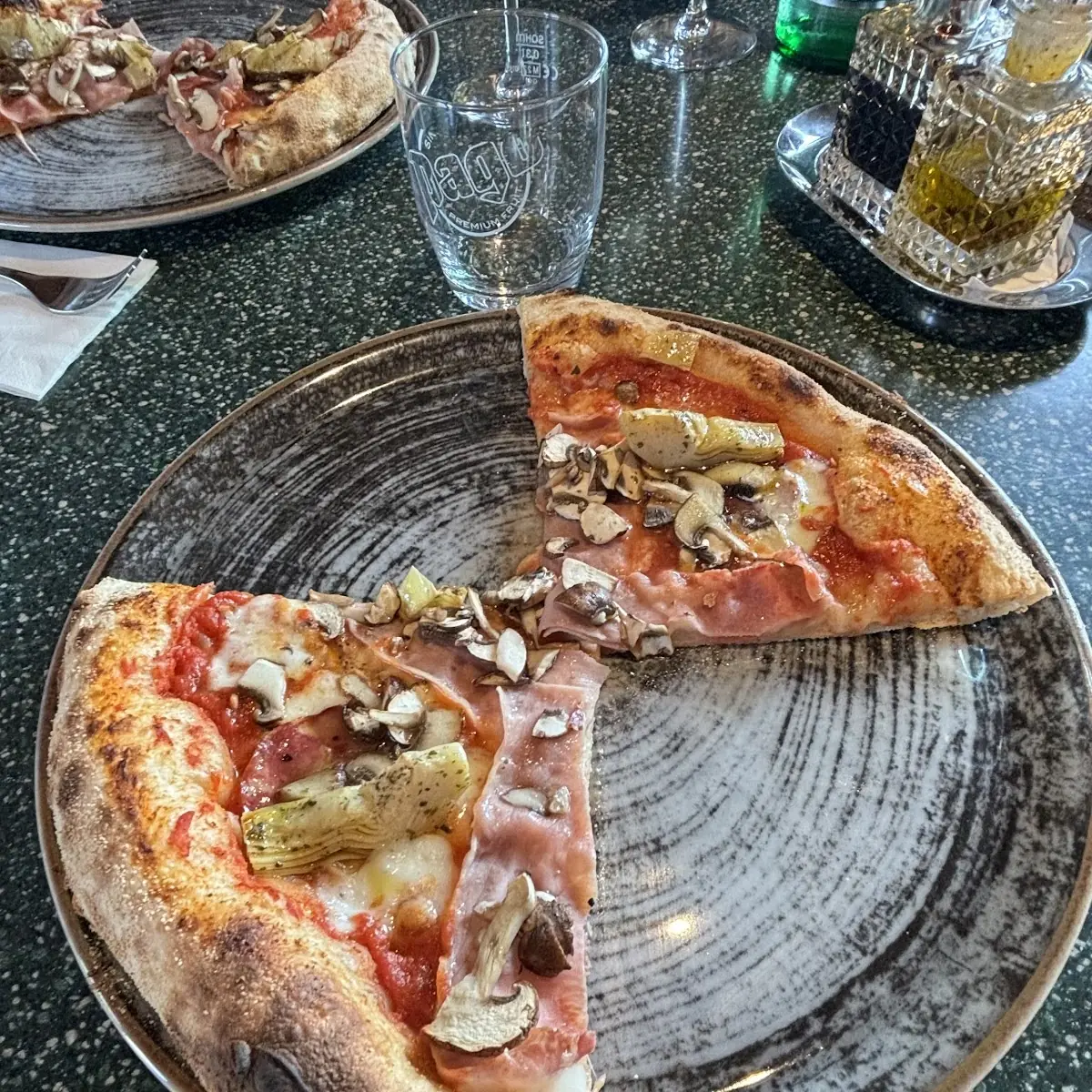 Pizza Capricciosa