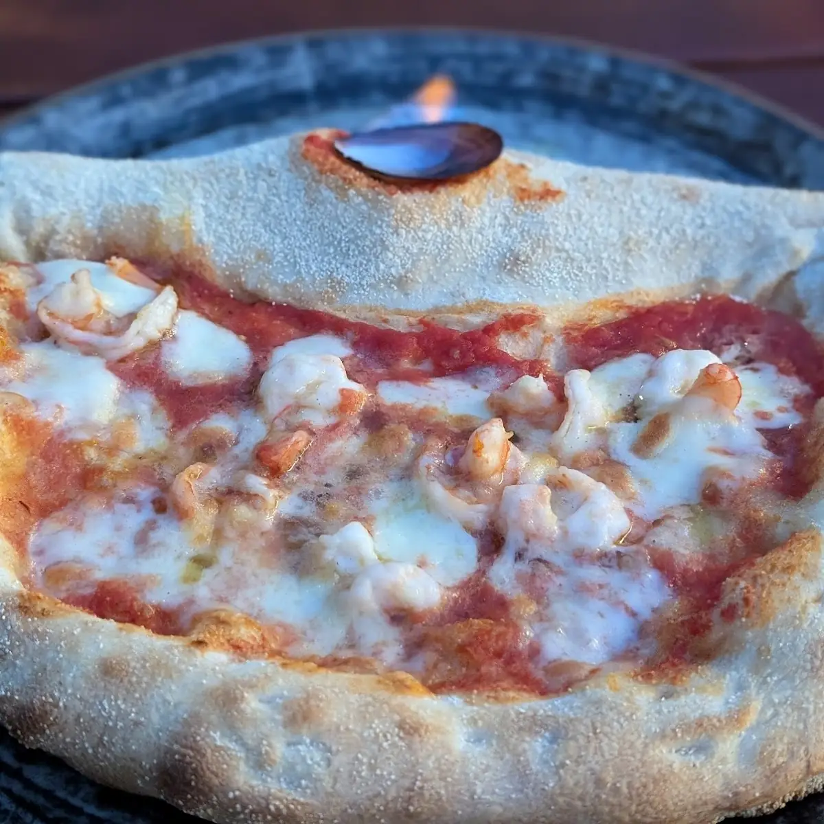 Pizza Vesuvio