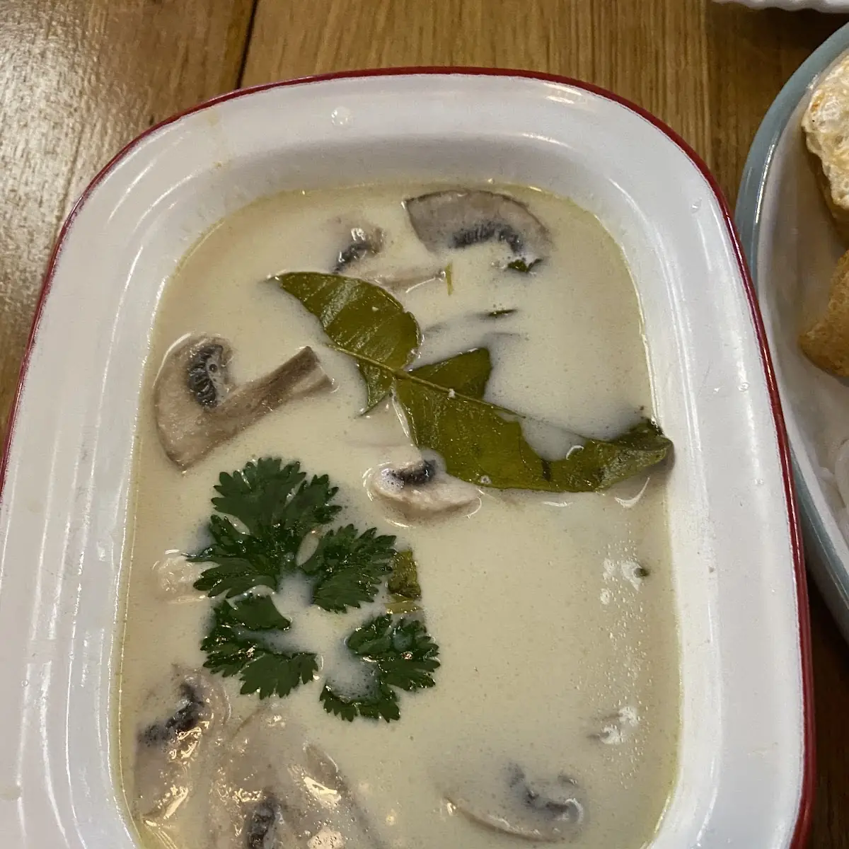 Tom Kha