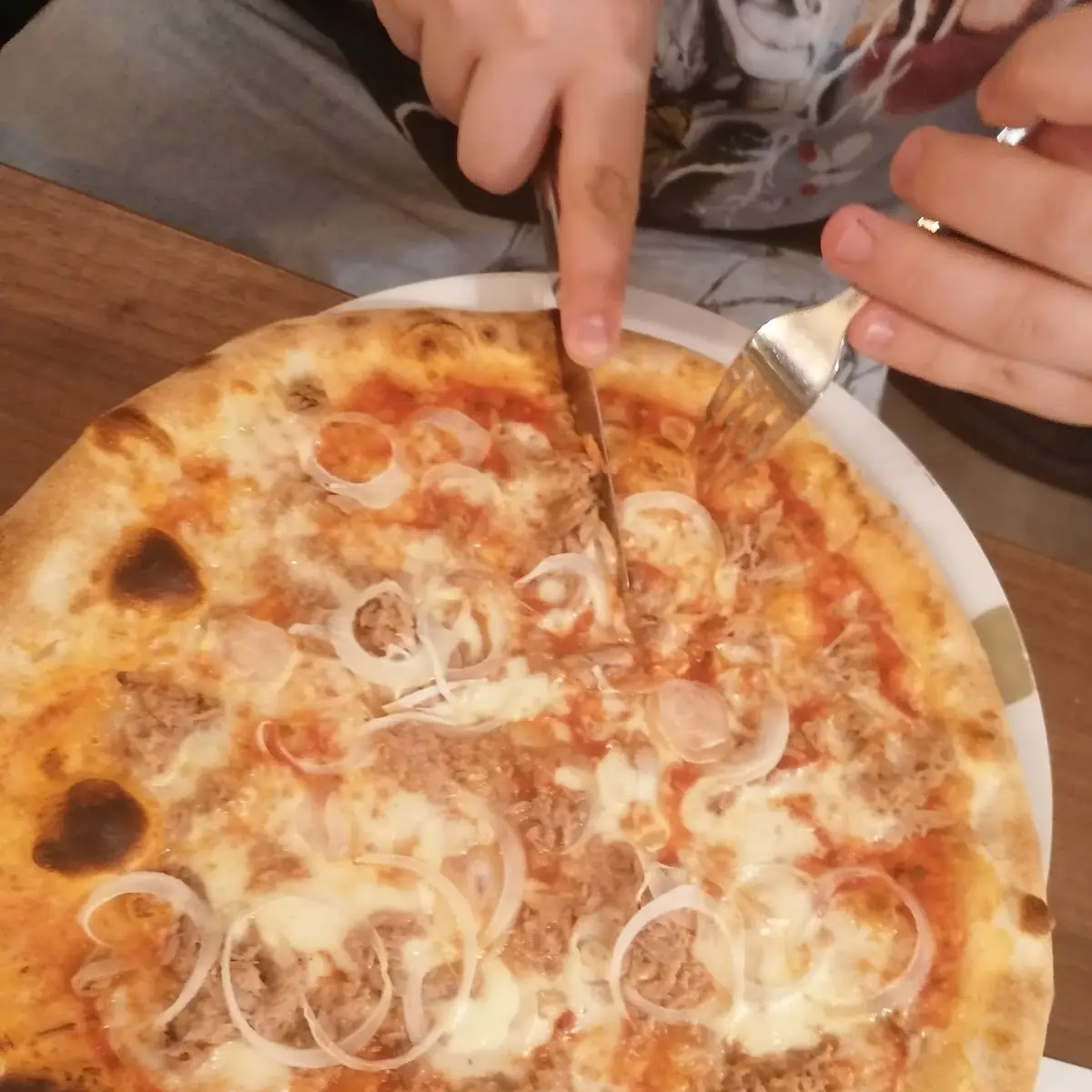 Pizza Tonno