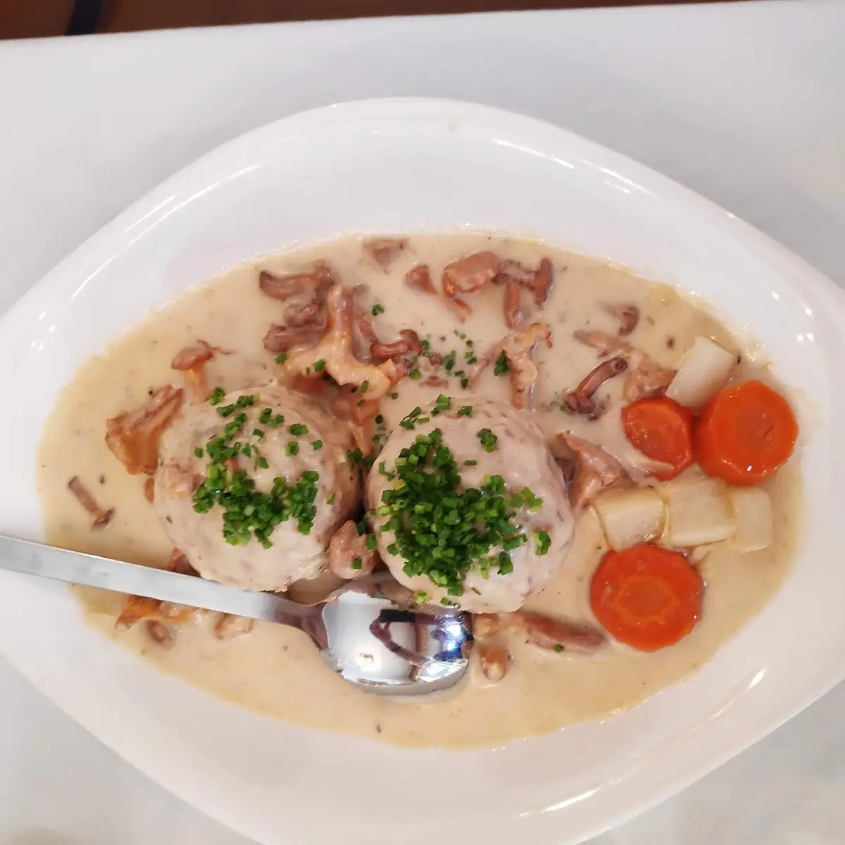 Pfifferlinge Mit Semmelknödel