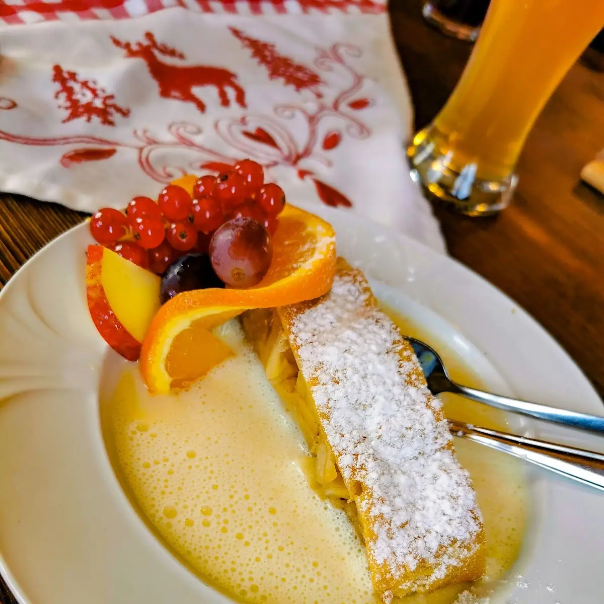 Hausgemachter Apfelstrudel