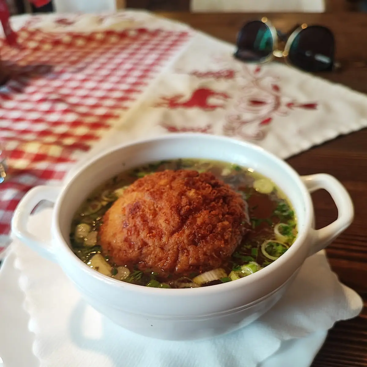 Kaspressknödelsuppe