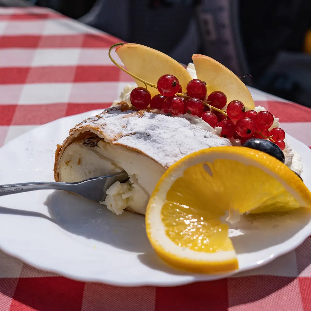 Topfenstrudel