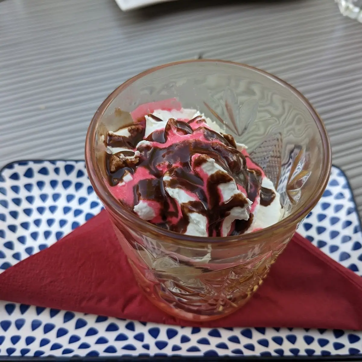 Punschkrapferl-eis