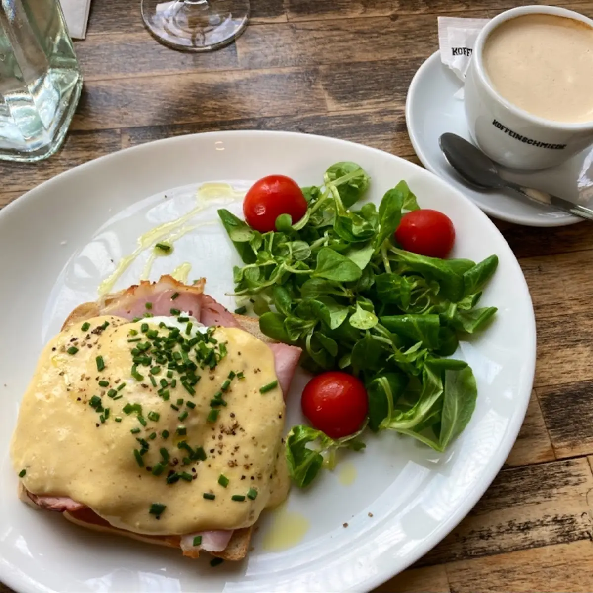 Eggs Benedict