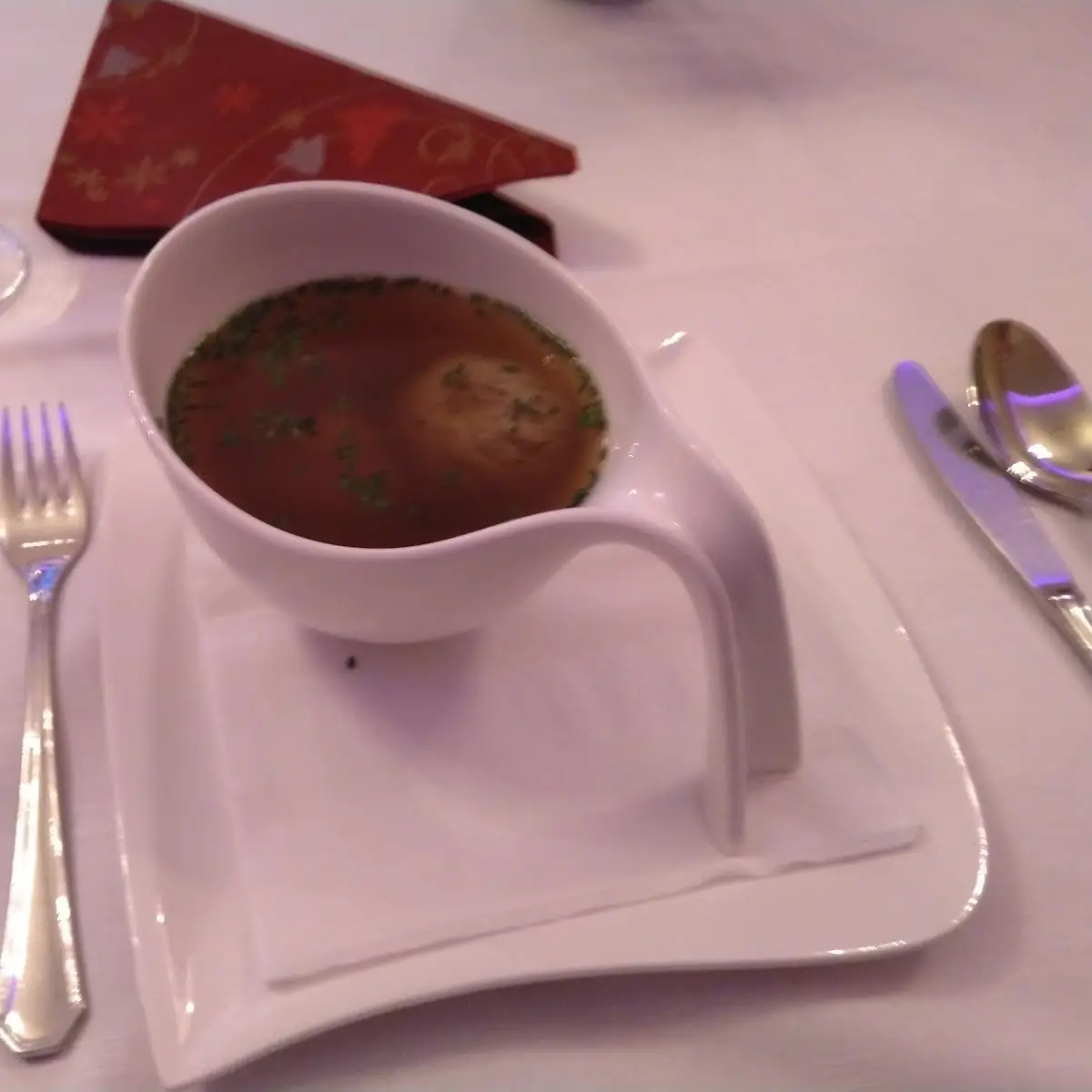 Leberknödelsuppe