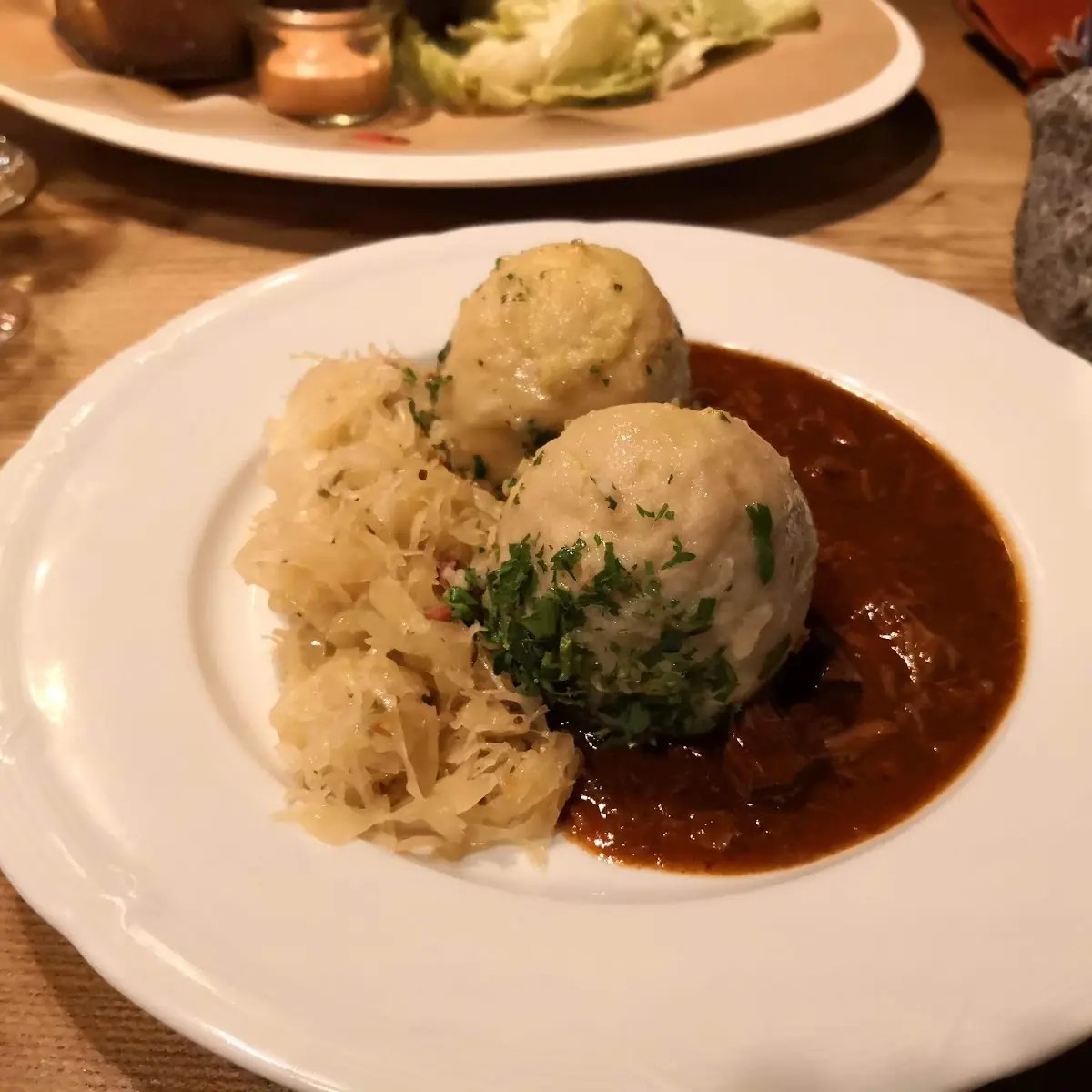 Haschecknödeln M Kl Salat Und Penne