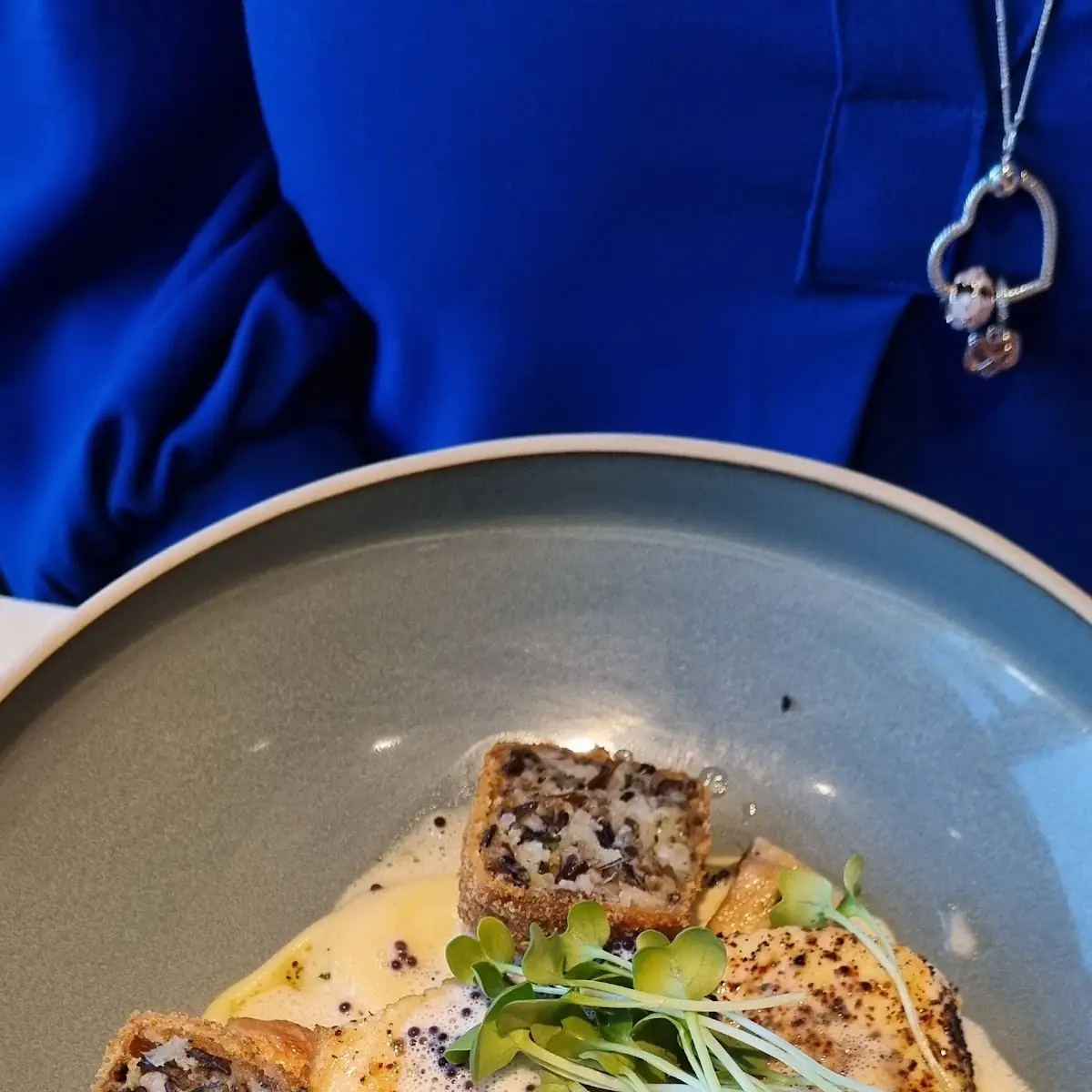 Filetto Di Halibut Bianco Con Brassica Rapa Crocchette Di Riso E Caviale