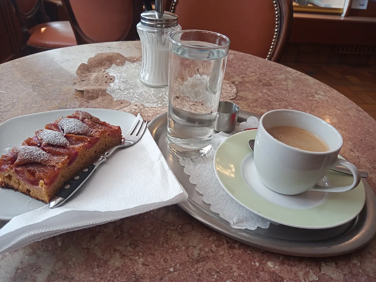 Zwetschkenkuchen