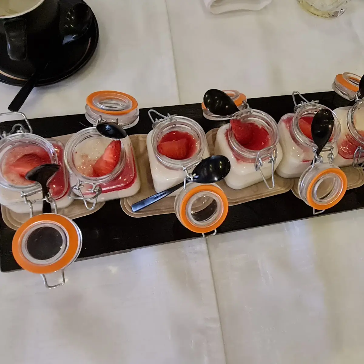 Cocos- Erdbeer Dessert