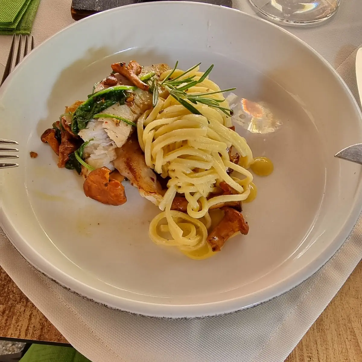 Zanderfilet Mit Hausgemachten Liguini