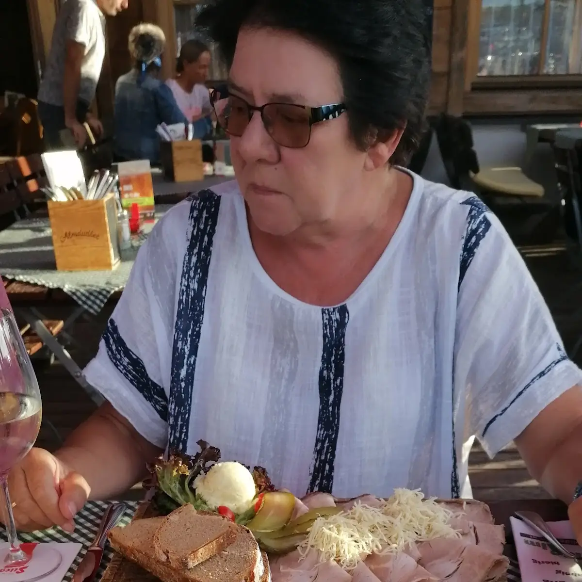 Kalter Schweinebraten Und Eierschwammerl Kartoffel Gröstl