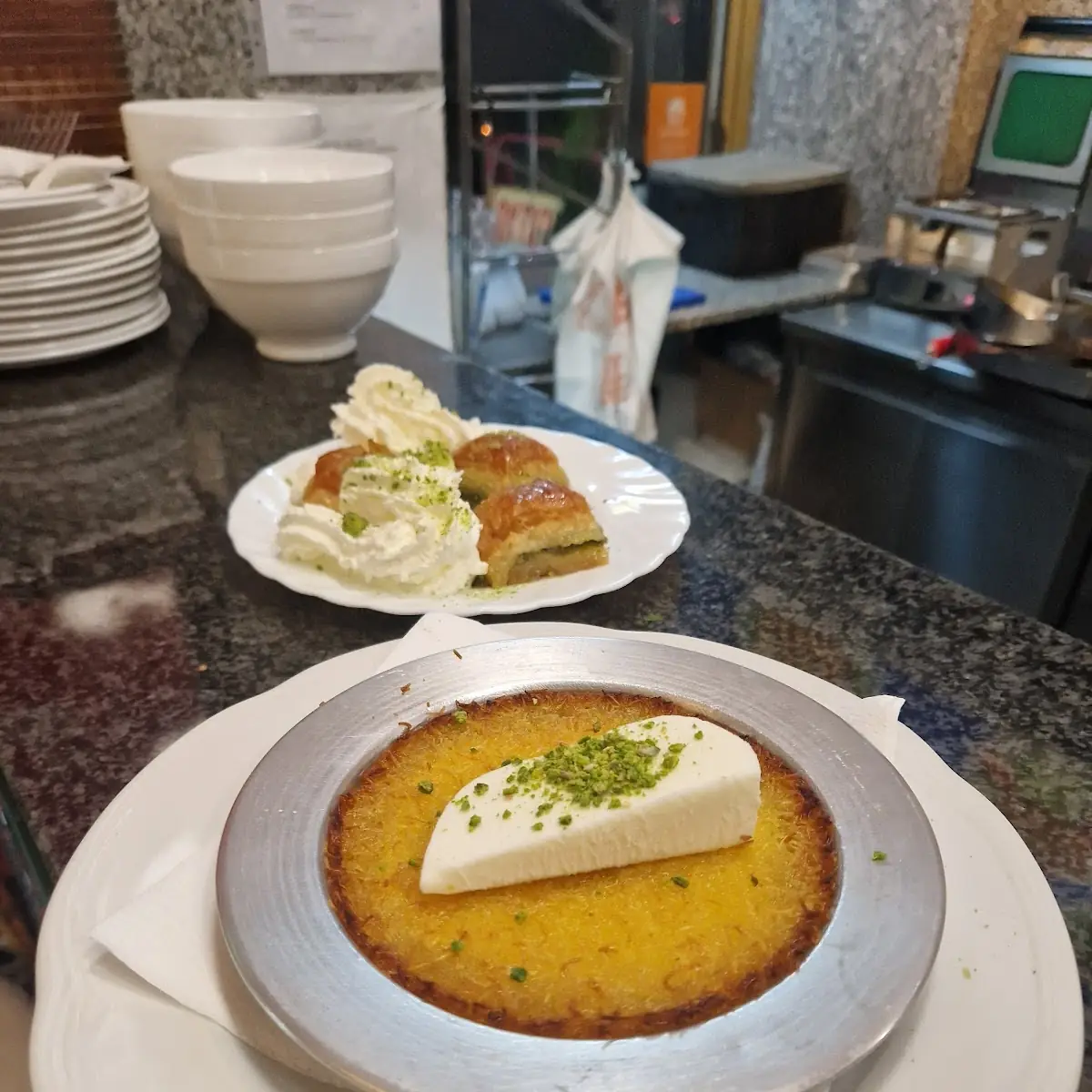 Künefe Mit Eis