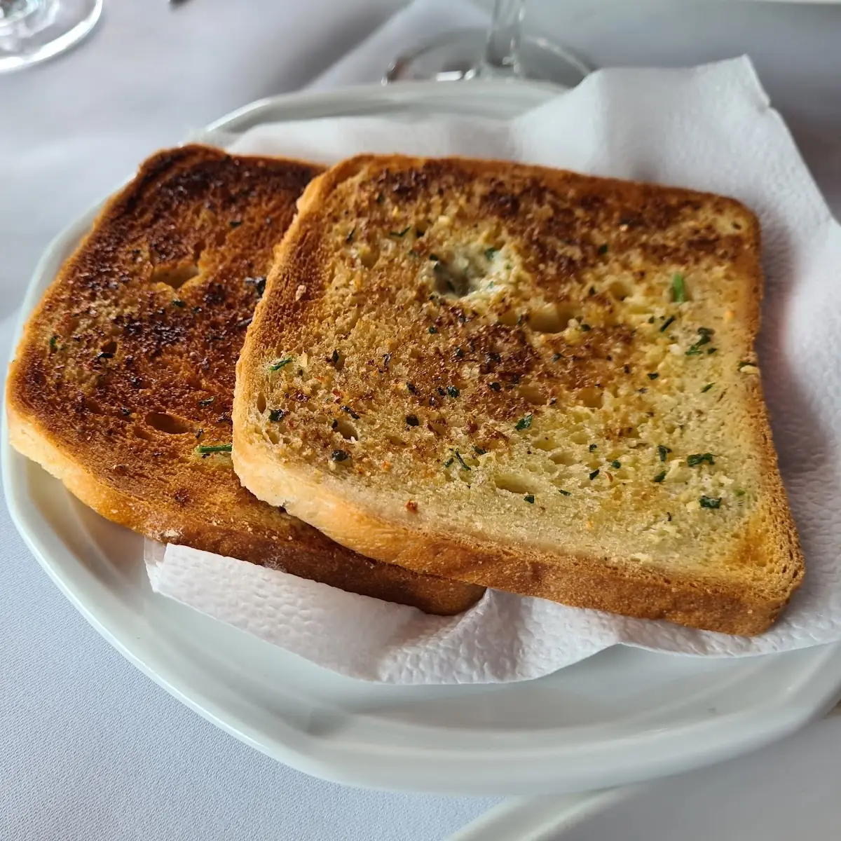 Knoblauchschnitte
