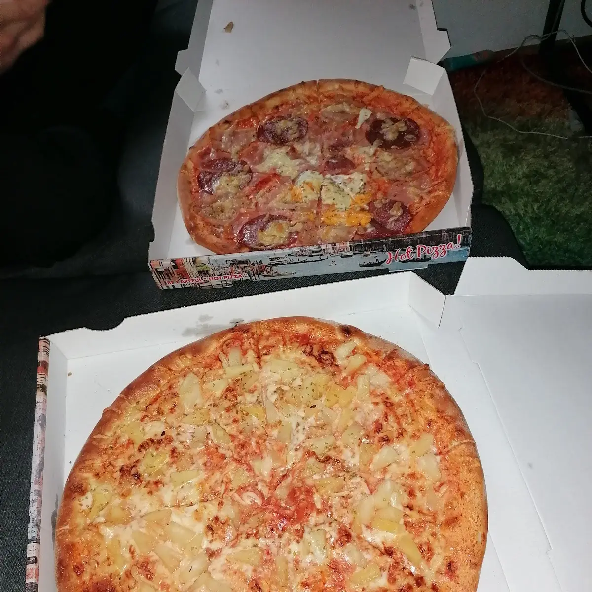 Steirer Pizza & Pizza Mit Ananas