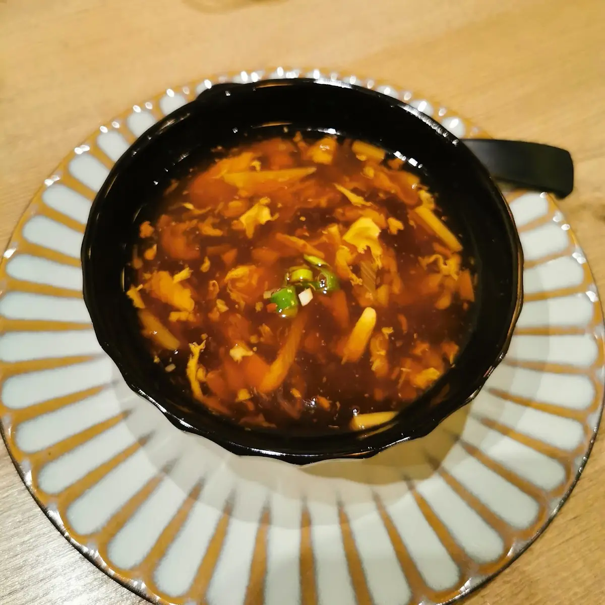 Pikant Säuerliche Suppe